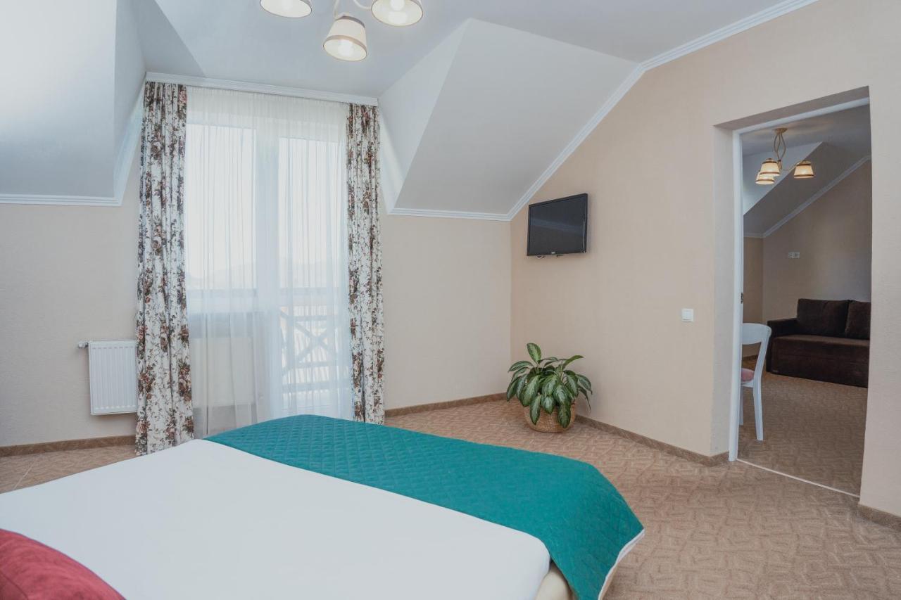 Hotel&Restaurant Premium Club Yaremtche Extérieur photo
