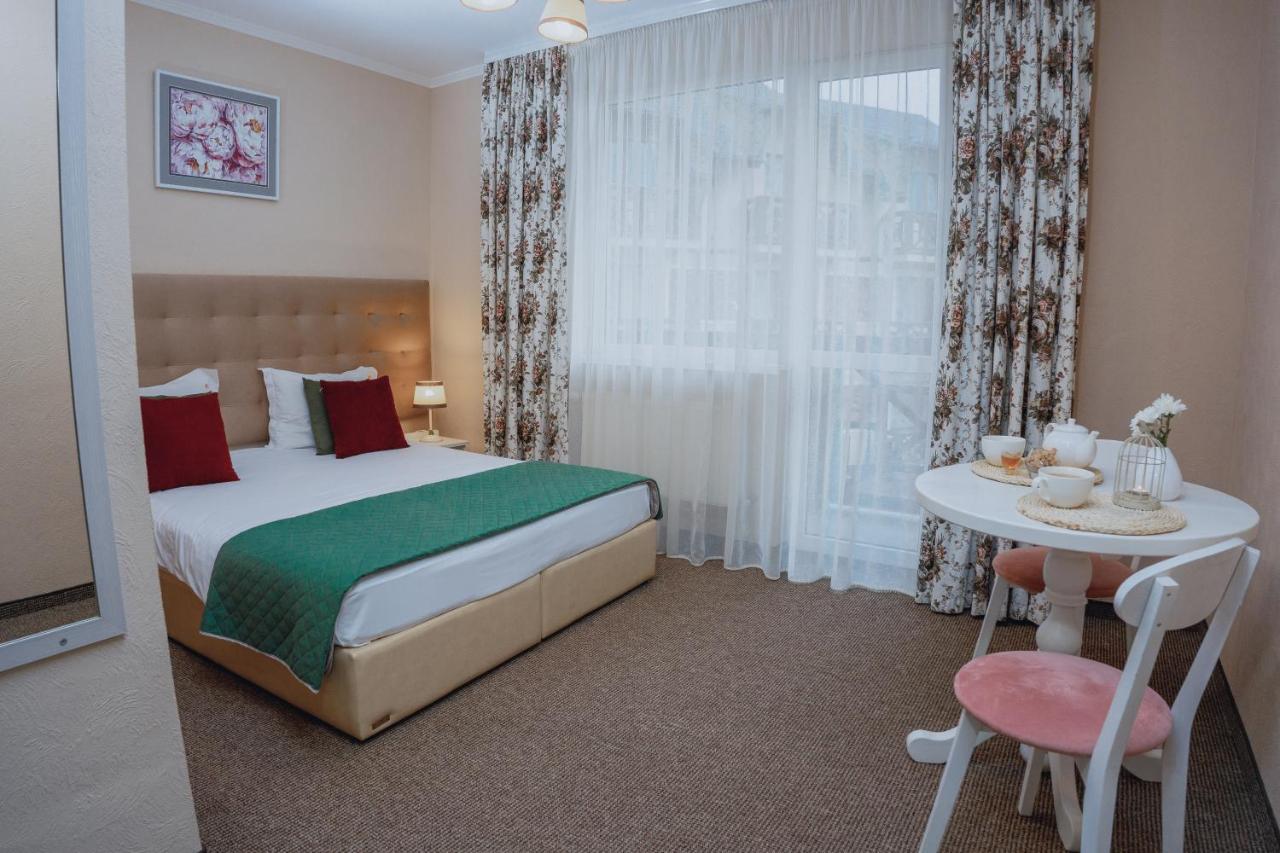 Hotel&Restaurant Premium Club Yaremtche Extérieur photo