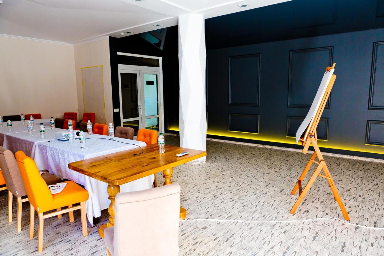 Hotel&Restaurant Premium Club Yaremtche Extérieur photo